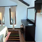 Gasthuis Topalovi 3*