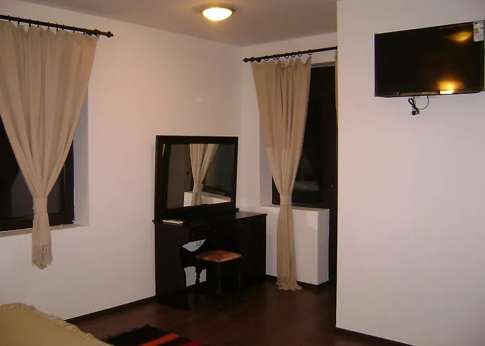 Topalovi Guest house 3*